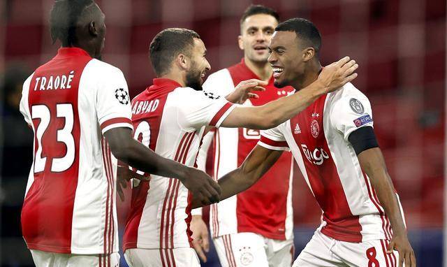 关于美因茨大胜阿贾克斯，实力强劲连胜的信息