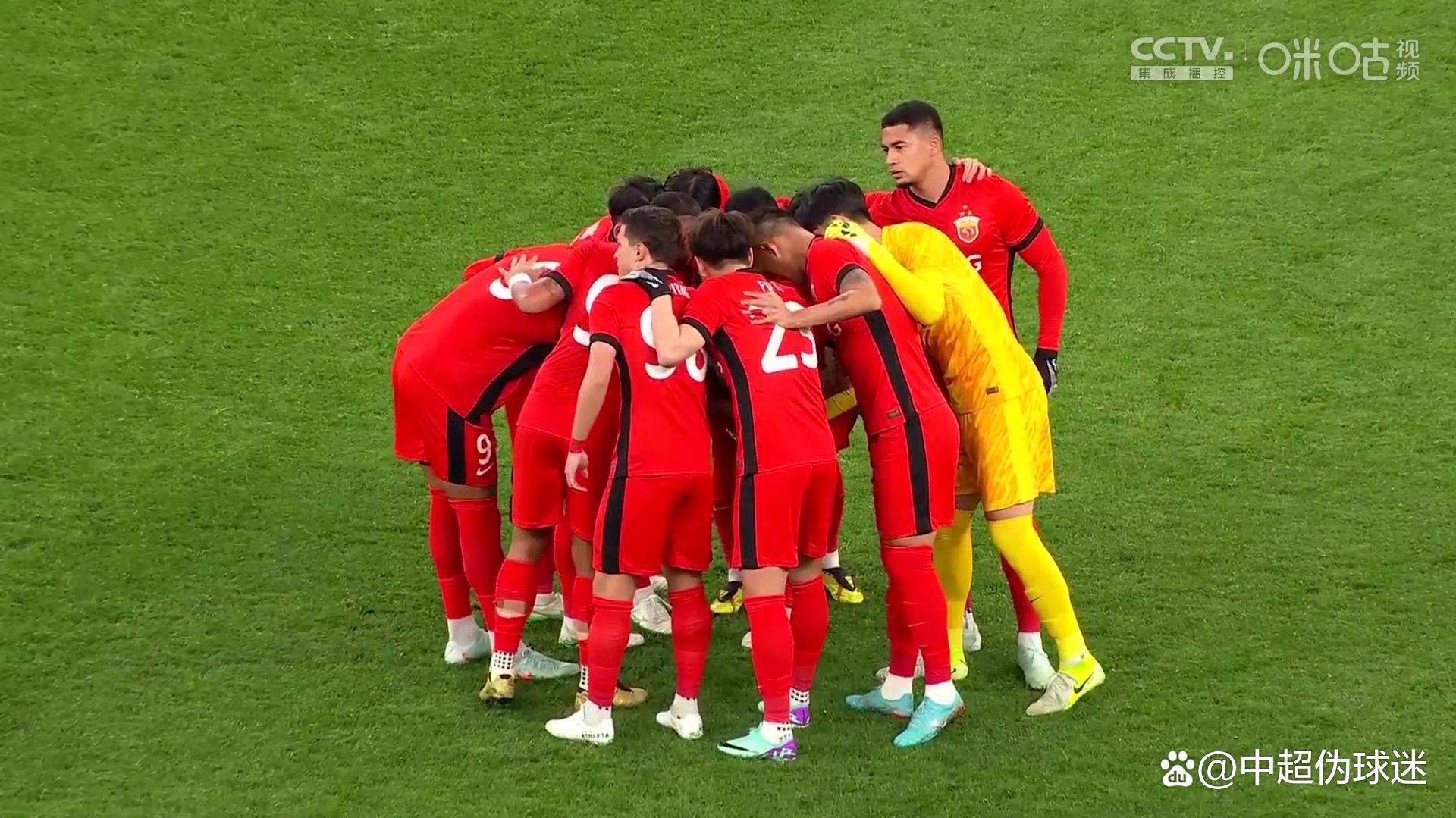 开云APP-关于青岛黄海对阵上海海港，全队势头正猛的信息