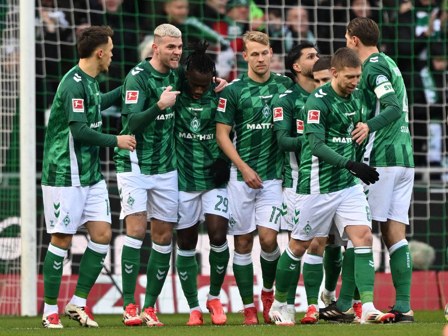 不莱梅主场火爆战平对手,摆脱颓势的简单介绍 不莱梅主场火爆战平对手,摆脱颓势的简单介绍