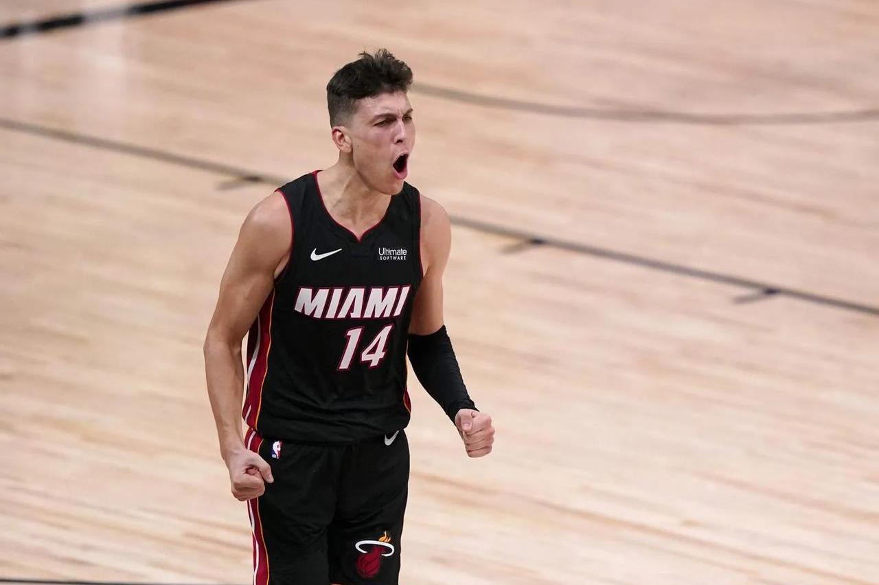 开云体育登录-包含热火客场不敌步行者，巴特勒全能表现却徒劳无功的词条