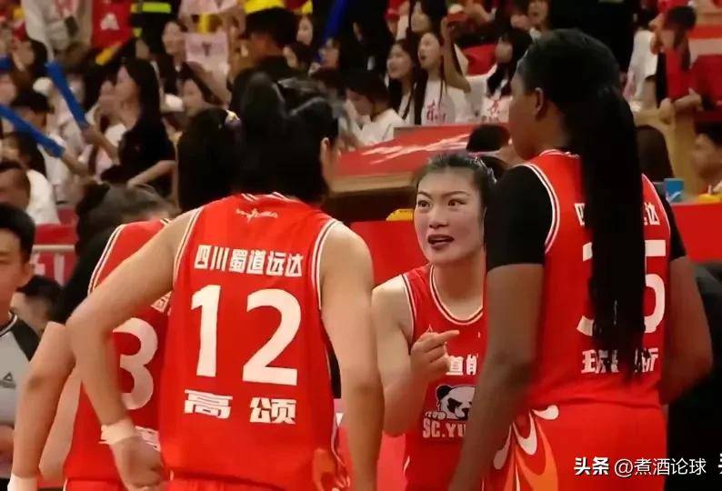 北京女篮在比赛中全力以赴，最终获胜