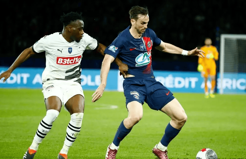 包含斯特拉斯堡迎战雷恩,球队整体战术或有变化的词条 包含斯特拉斯堡迎战雷恩,球队整体战术或有变化的词条