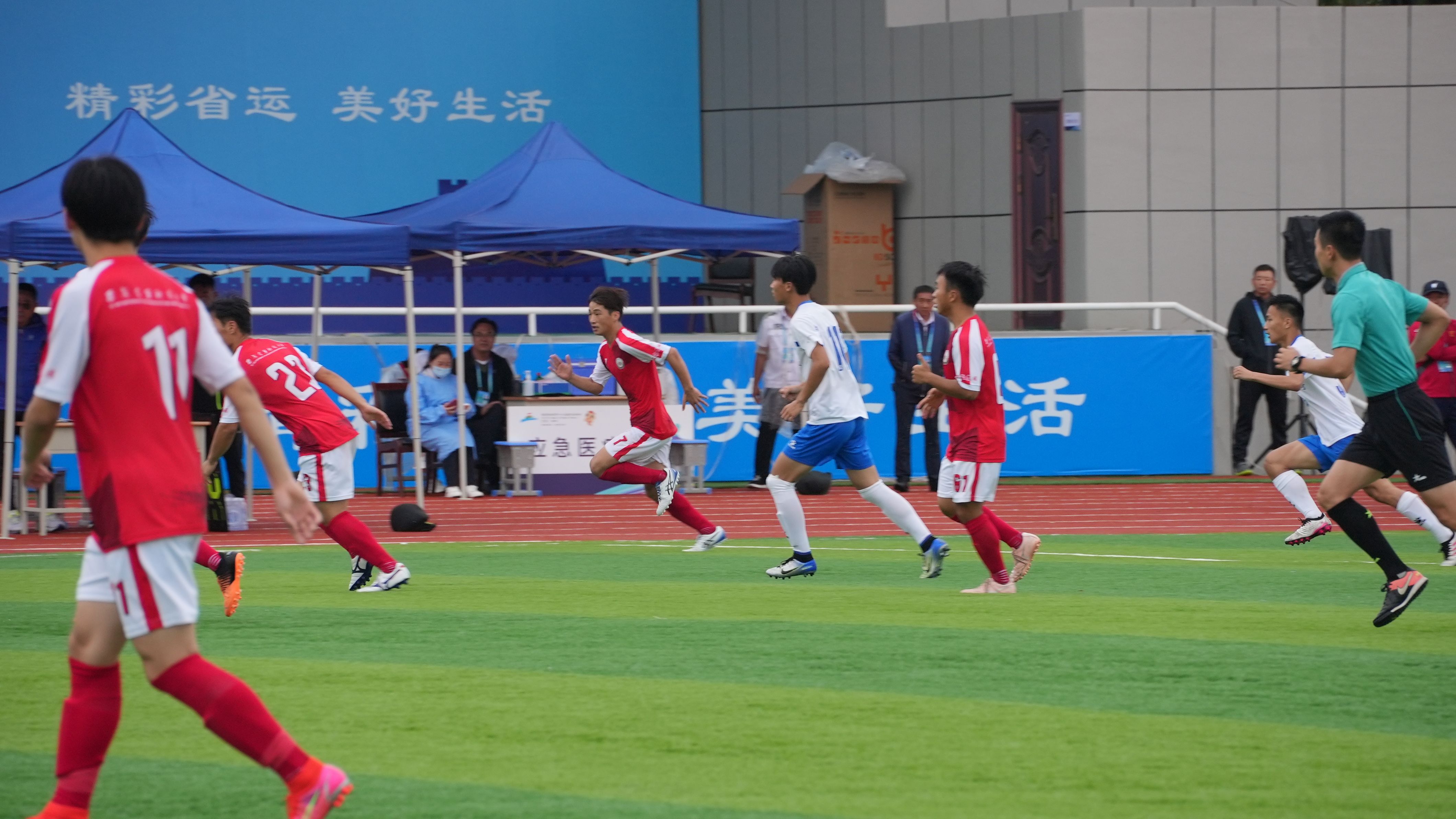 开云体育官网-湖北科技大学深夜训练备战，球员积极反思磨砺的简单介绍