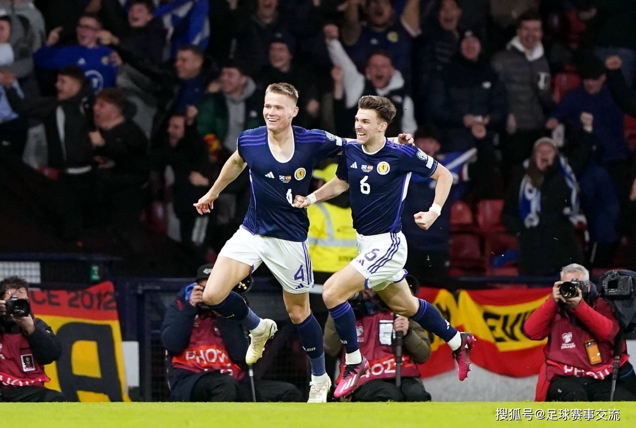 捷克队逆转晋级，挺进欧洲足球决赛