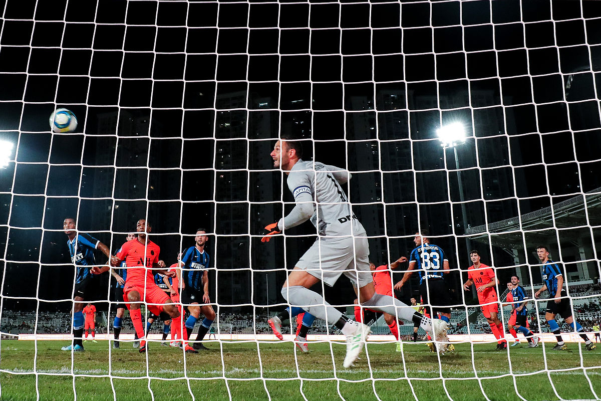 -佛罗伦萨门将表现神勇，扑出关键点球力保不败的简单介绍