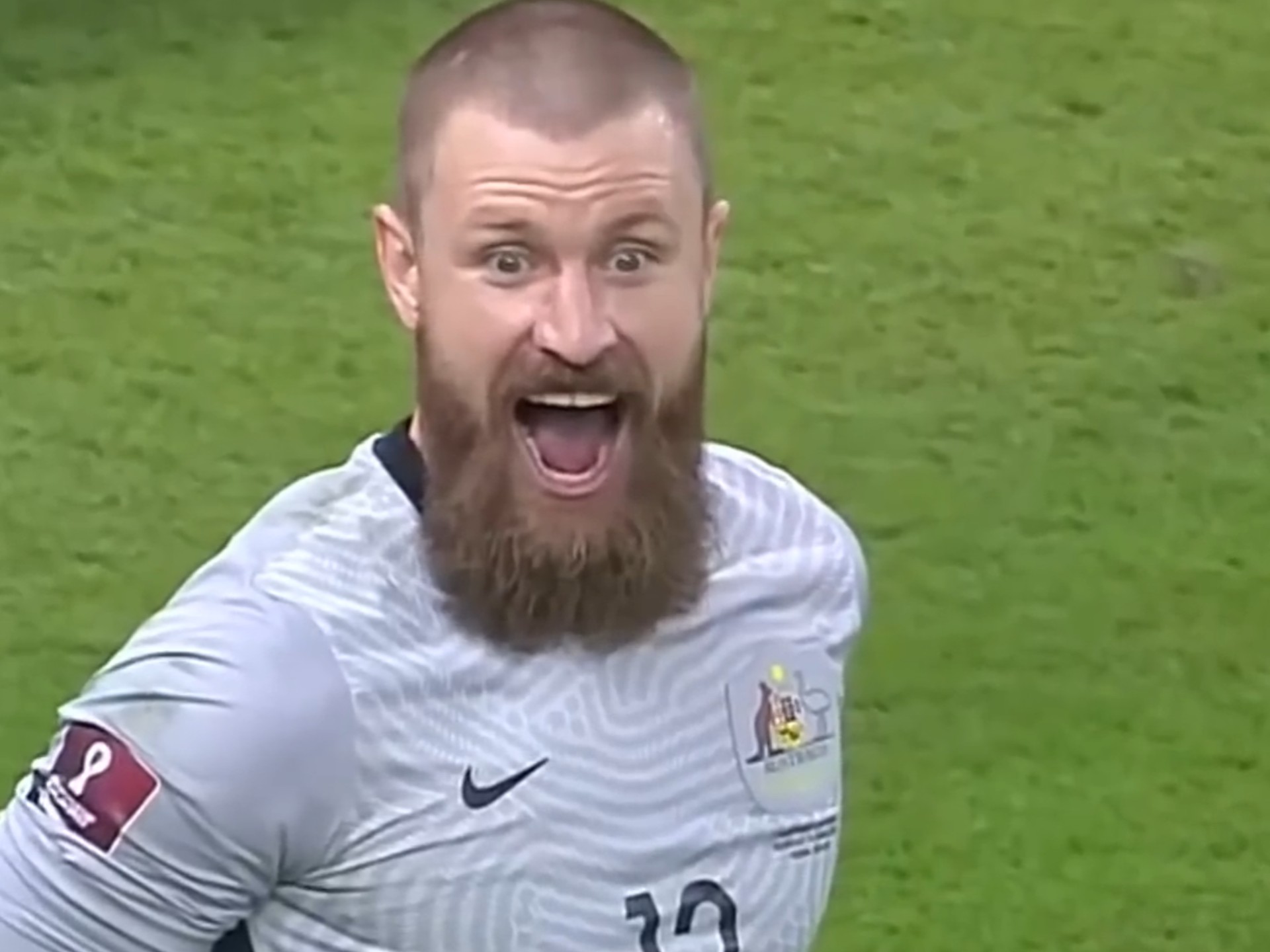 佛罗伦萨门将表现神勇,扑出关键点球力保不败的简单介绍 佛罗伦萨门将表现神勇,扑出关键点球力保不败的简单介绍