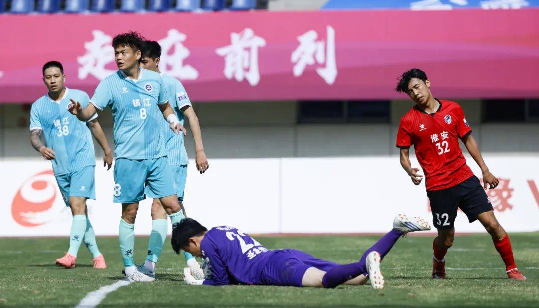 开云下载-关于欧预赛比赛激发球迷热情，场上拼尽全力的信息