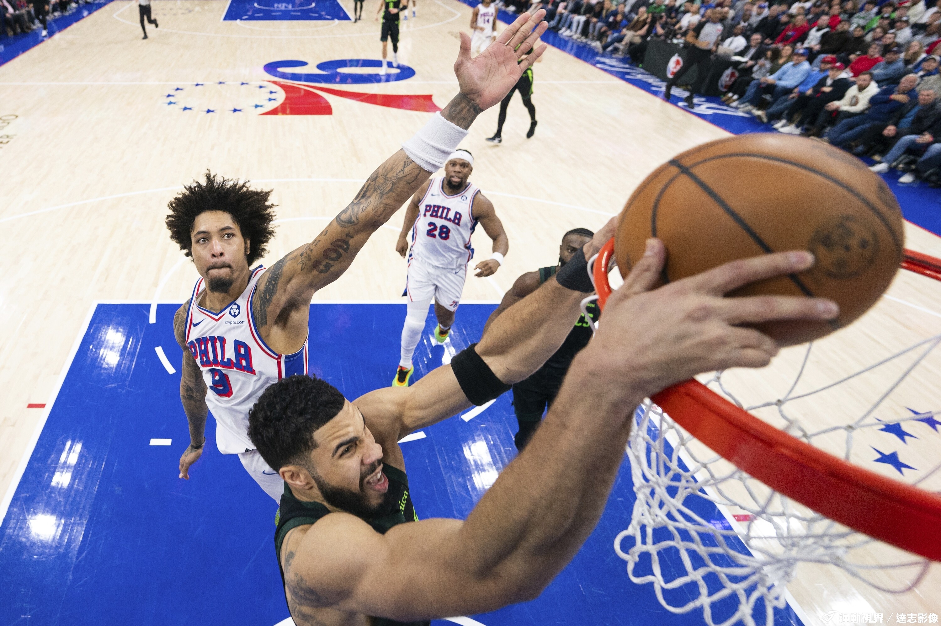 关于篮球赛事频频上演惊险逆转,观众热情高涨的信息 关于篮球赛事频频上演惊险逆转,观众热情高涨的信息