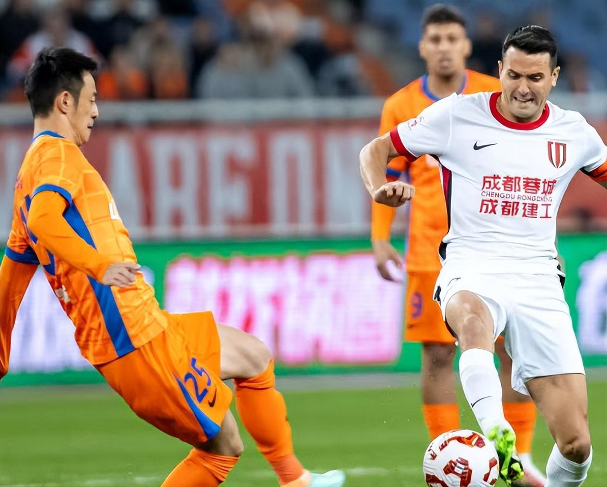 上港遭遇失利,与恒大战火慢热 上港遭遇失利,与恒大战火慢热