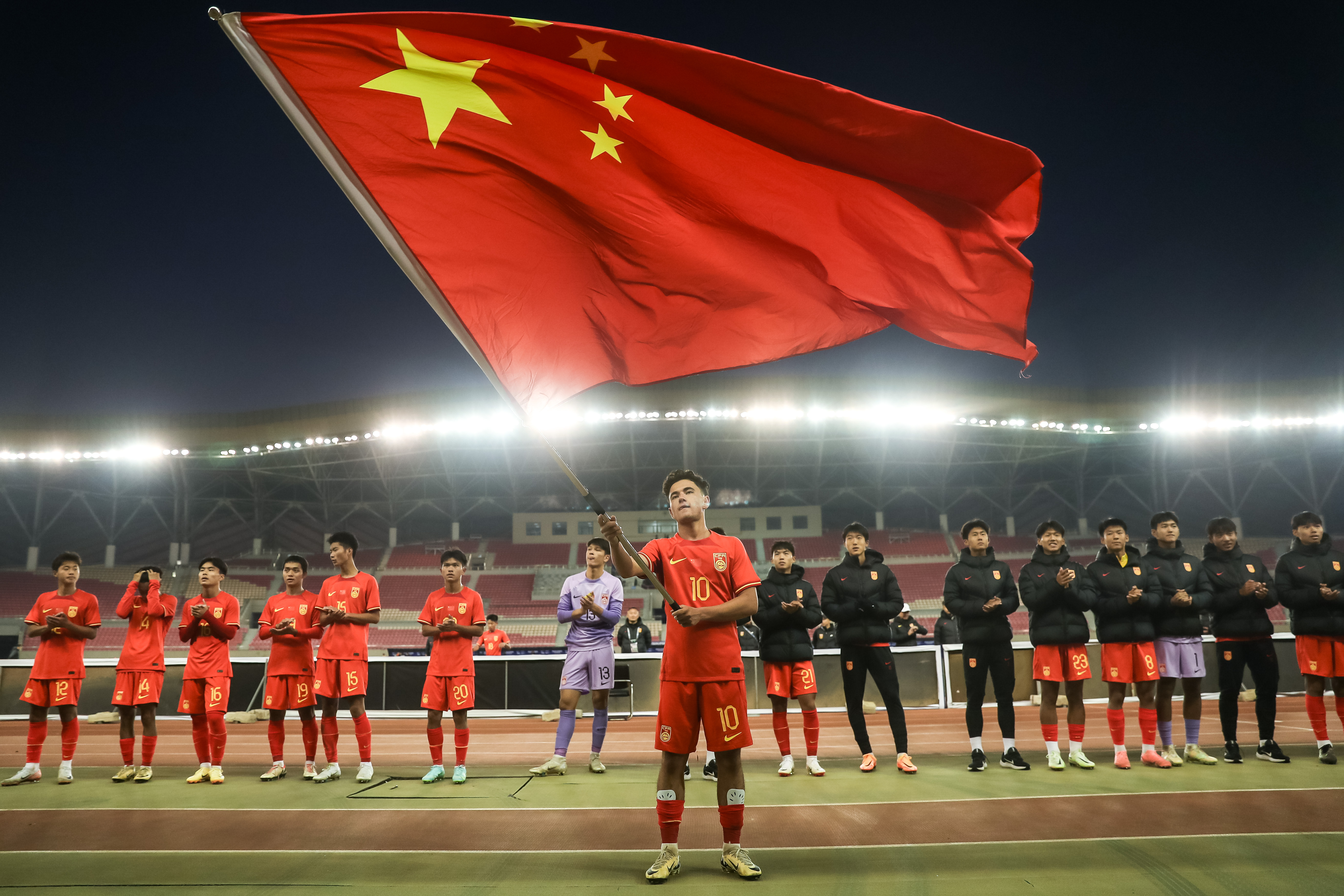 开云体育中国-亚洲球队实现惊人逆转，获得胜利