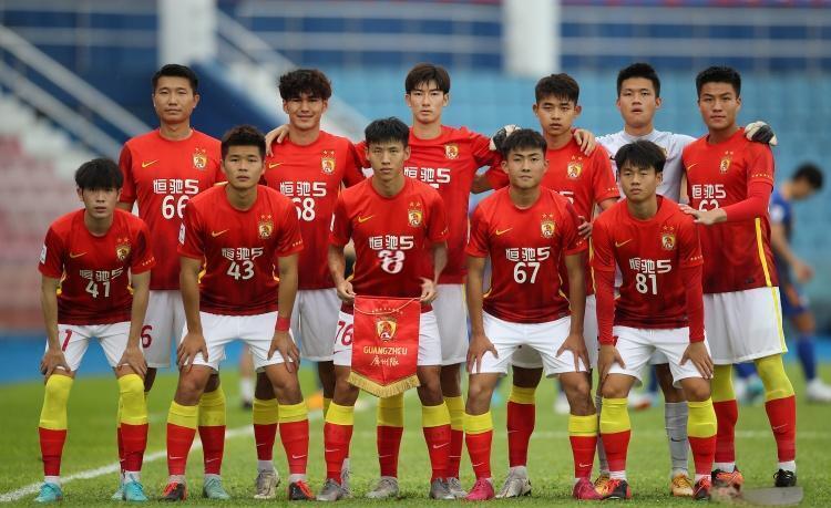 开云平台-广州富力战术变化频繁，中超球队成绩不稳定的简单介绍