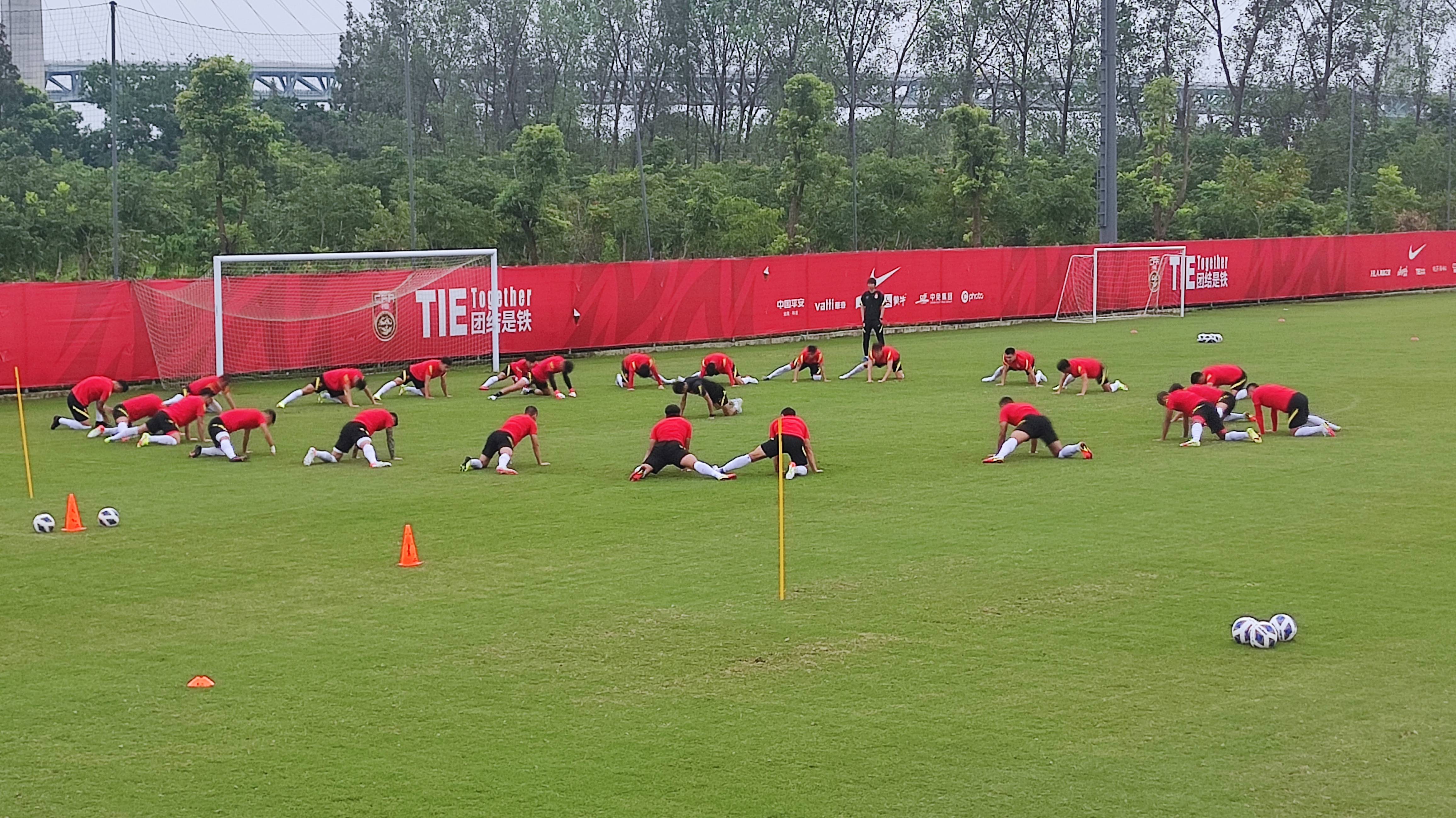 -里尔球员集训期间受伤，需缺席下一场比赛