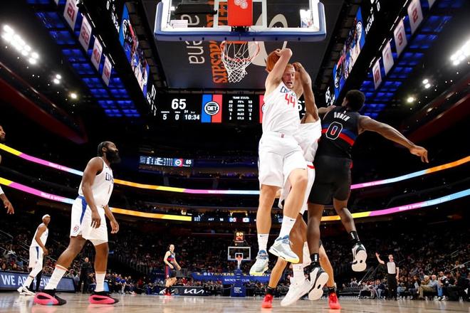 开云APP-关于活塞近期表现不俗，战绩逐步提升的信息