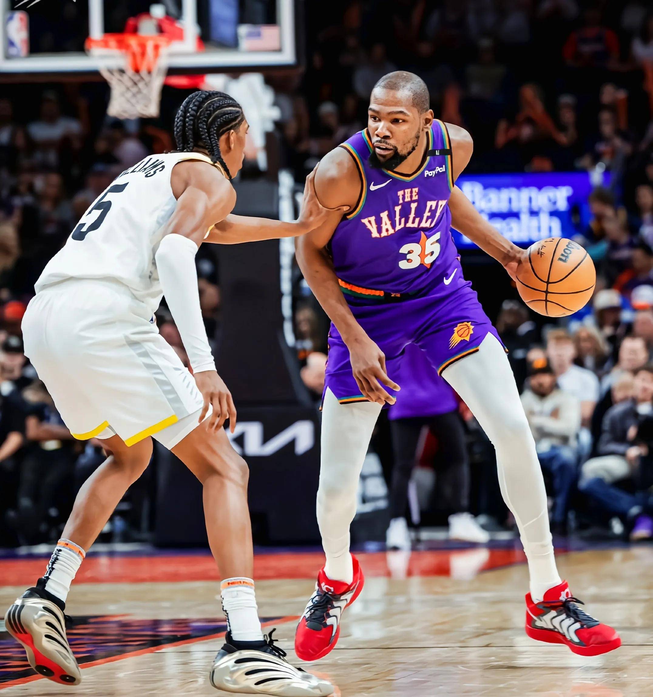 关于太阳主场击败爵士,布克33分力挽狂澜的信息 关于太阳主场击败爵士,布克33分力挽狂澜的信息