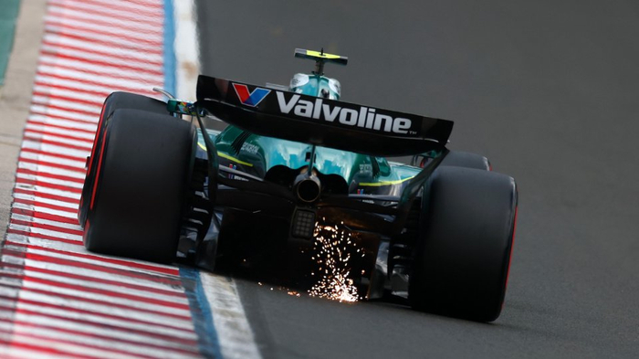 开云下载-索伯车队翻盘威廉姆斯，阿隆索带队取胜