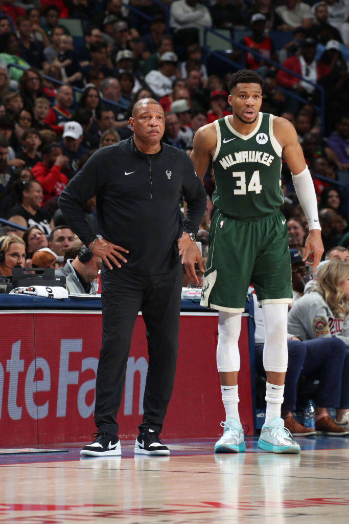 火箭鏖战雄鹿，锡安统治全场