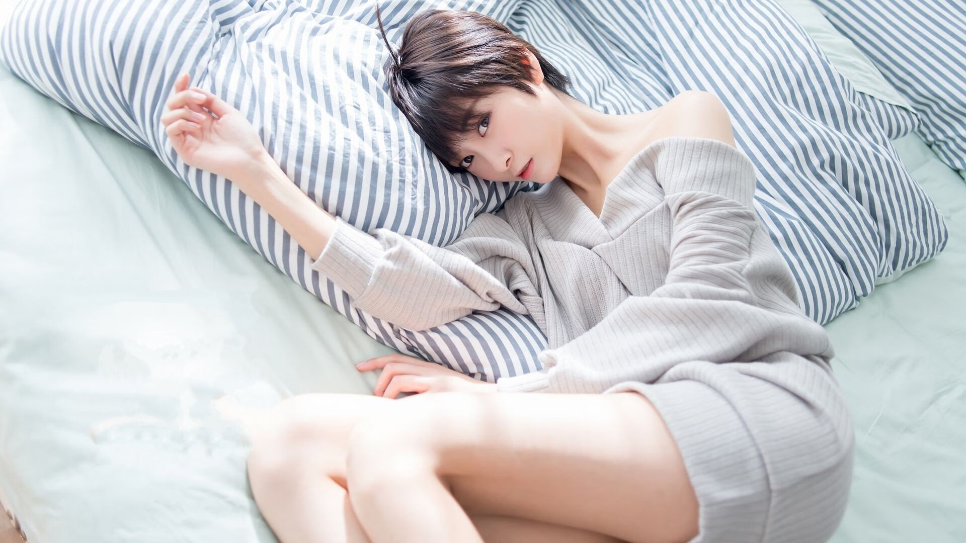 哈兰德式飞驰，当F1揭幕战的引擎唤醒绿茵场的野兽