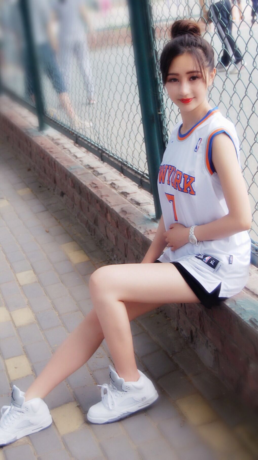 双线辉煌，那不勒斯足球横扫秘鲁，赖斯F1揭幕战独占鳌头